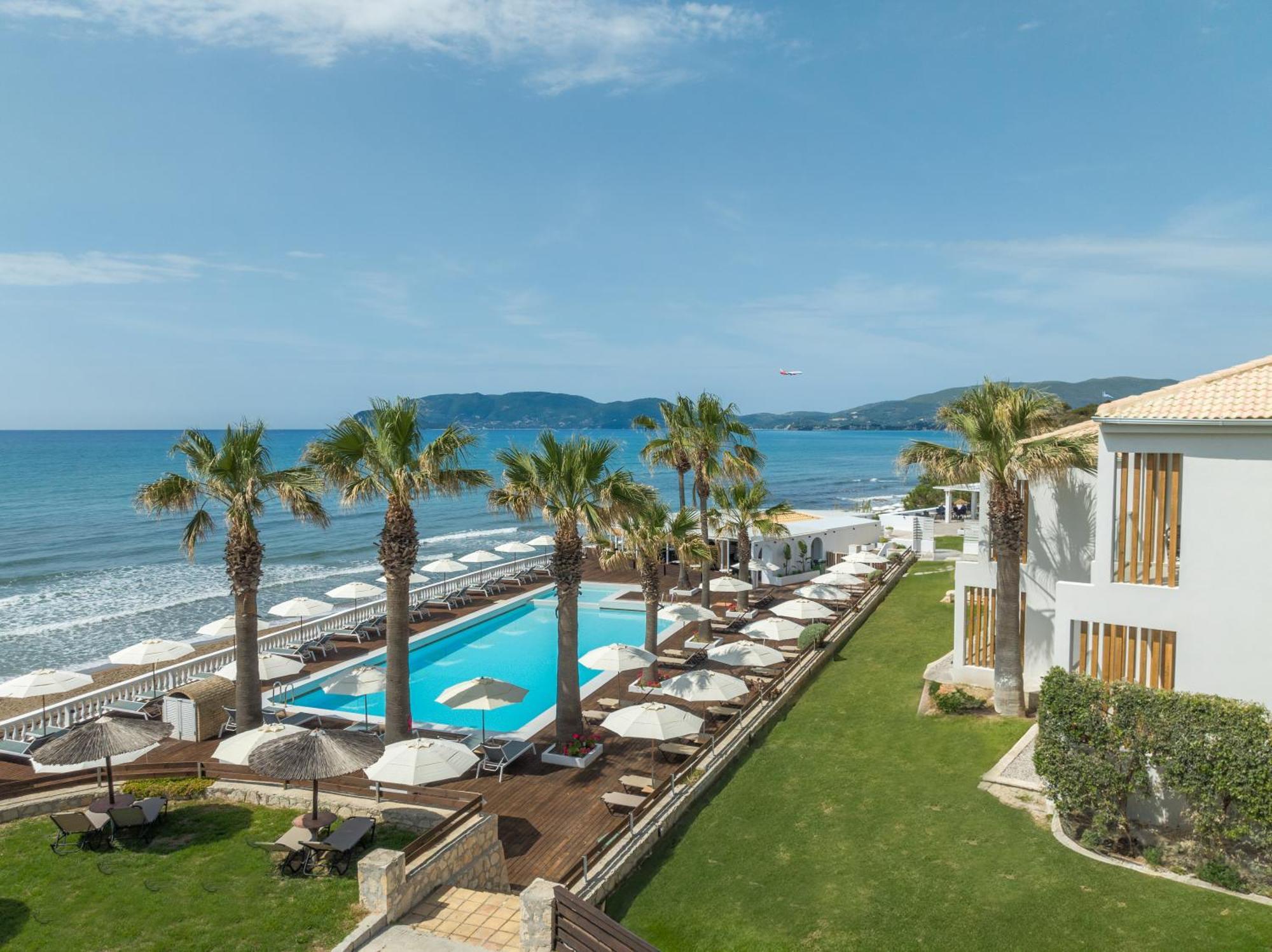 Crystal Beach Hotel Kalamákion Dış mekan fotoğraf